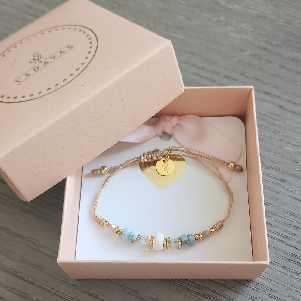 Elegant Gold and Blue Beaded Bracelet